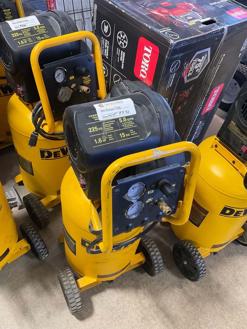 dewalt 15 gal air compressor