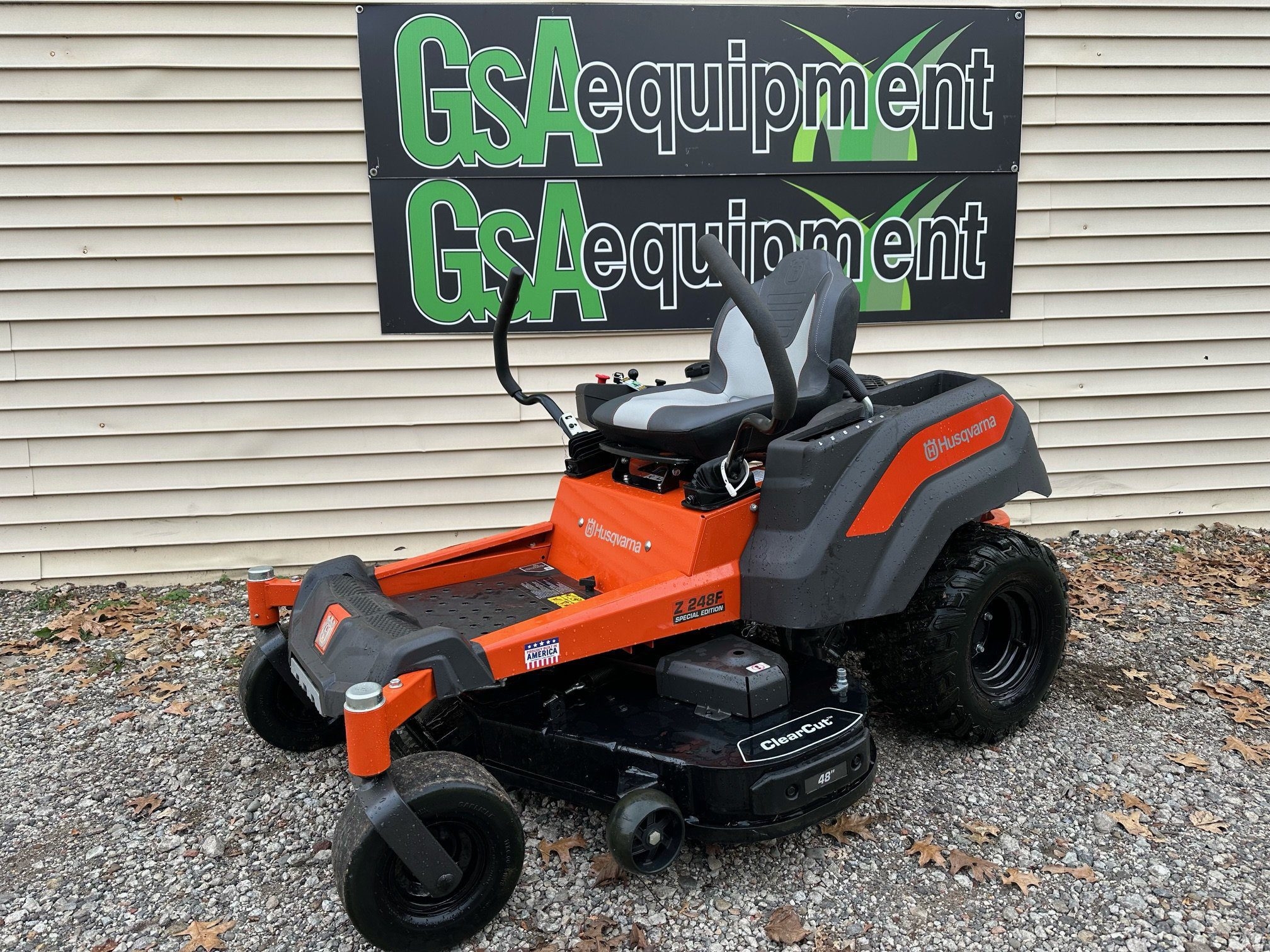 husqvarna z248f vs bad boy