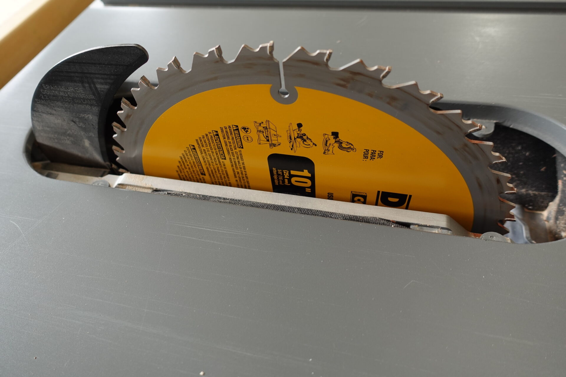 10 inches blade dewalt table saw