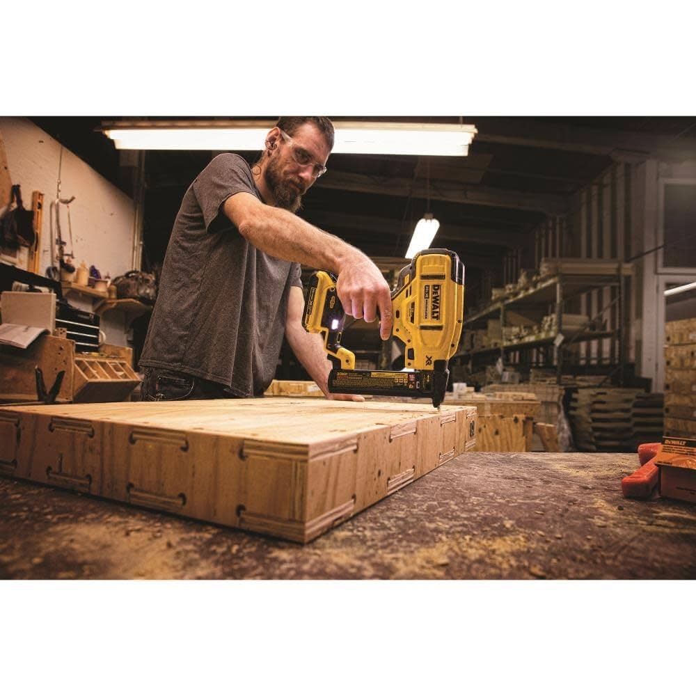 dewalt 18 gauge stapler
