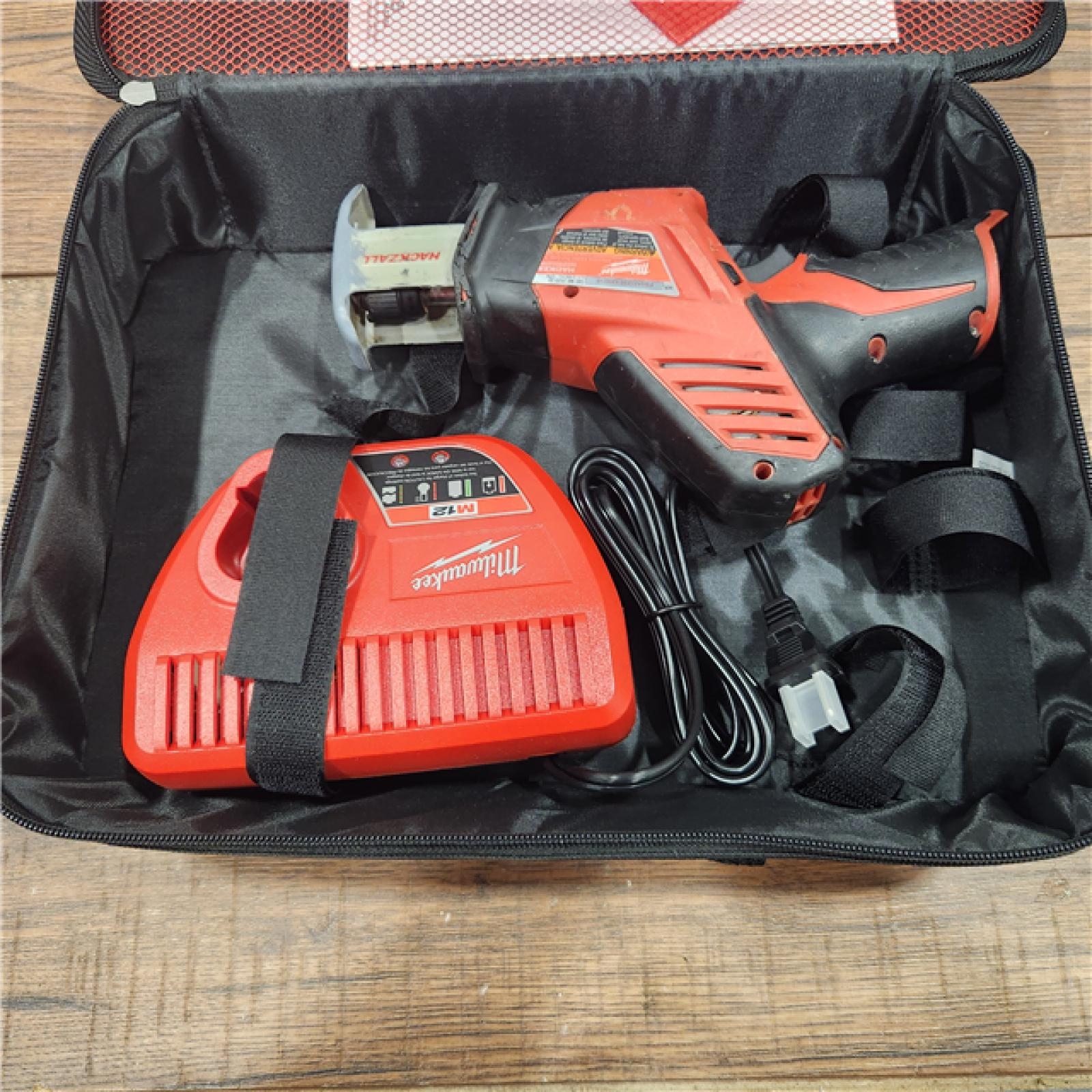 milwaukee m12 fuel hacksaw