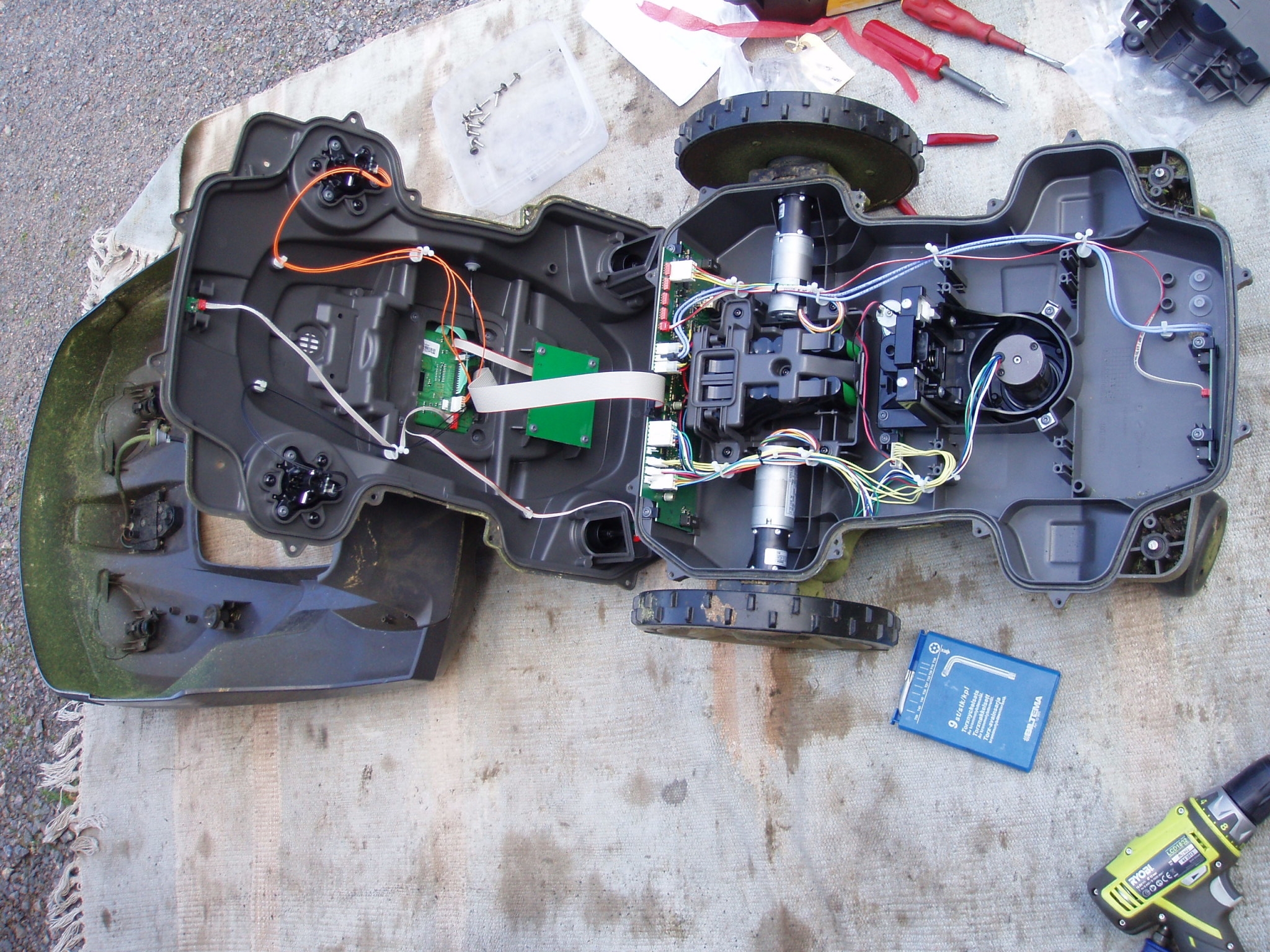 byta batteri robotklippare husqvarna 420