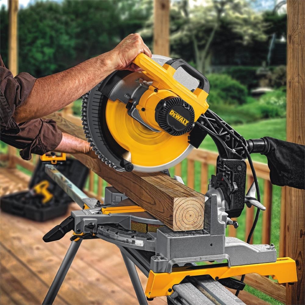 DEWALT 12 in 15 Amp Single Bevel Compound Corded Miter Saw In The 