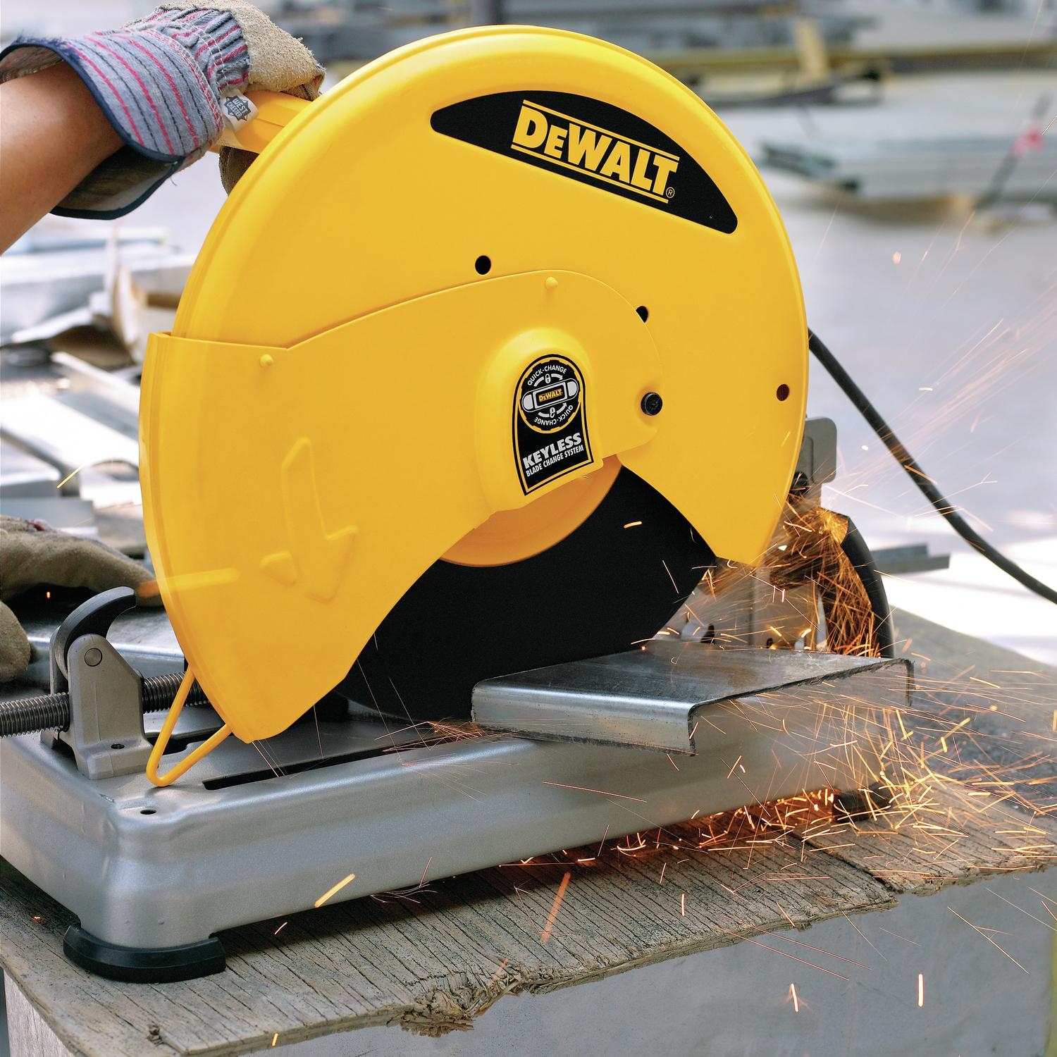 DeWalt 15 Amps Corded 14 In Chop Saw