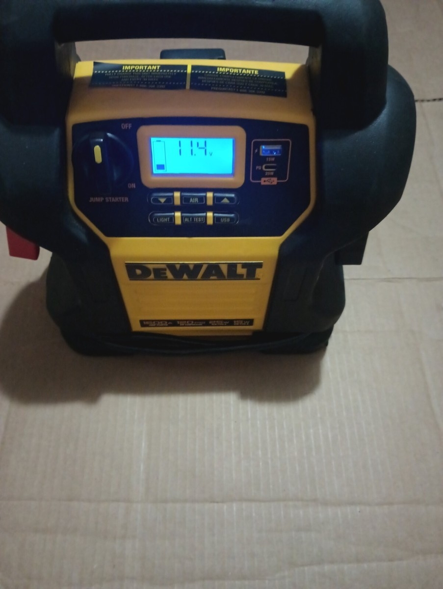DEWALT 1600 Peak Amp Jump Starter With Digital Compressor And 
