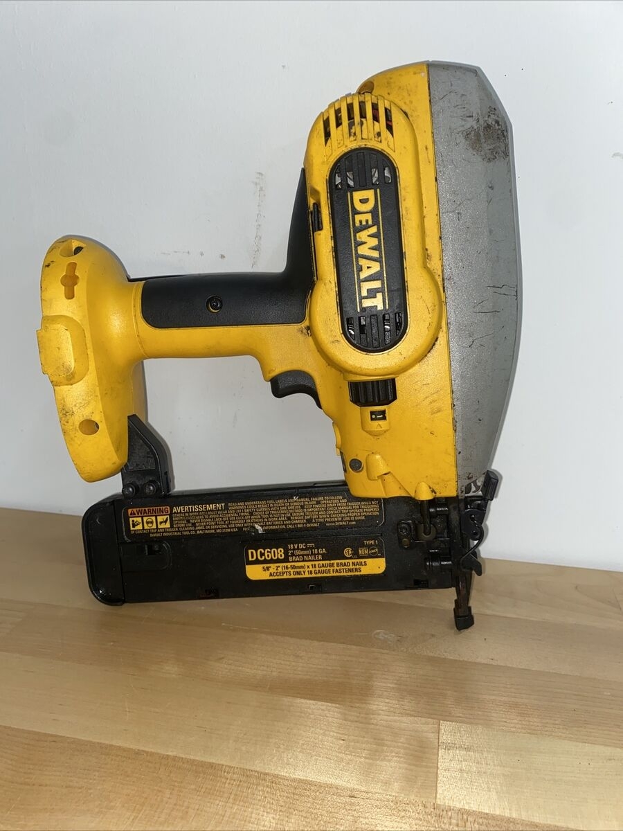 Dewalt 18v 18 Gauge Brad Nailer For Parts Or Fixing EBay