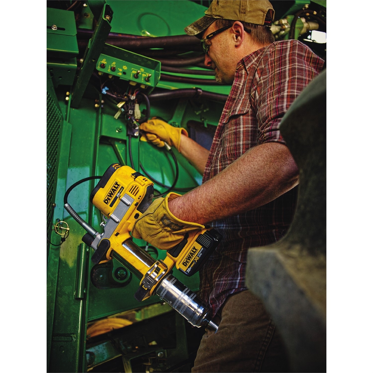 dewalt 20v grease gun