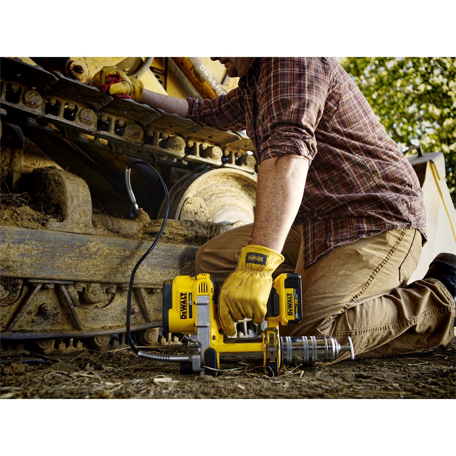 DEWALT 20 volt Max Grease Gun Battery Not Included DCGG571B At Lowes