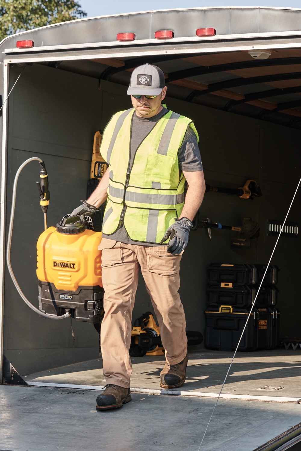 dewalt battery backpack sprayer