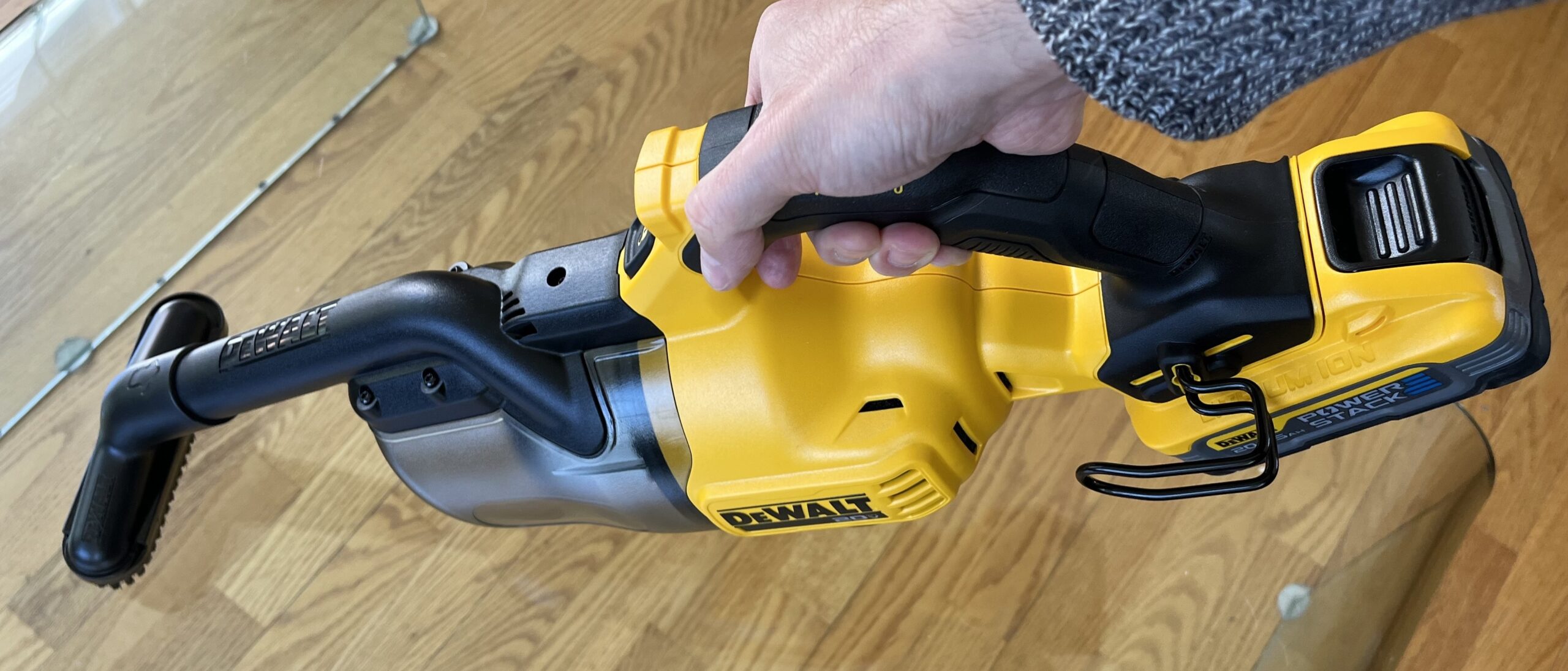 dewalt 20v vacuum cordless handheld vacuum