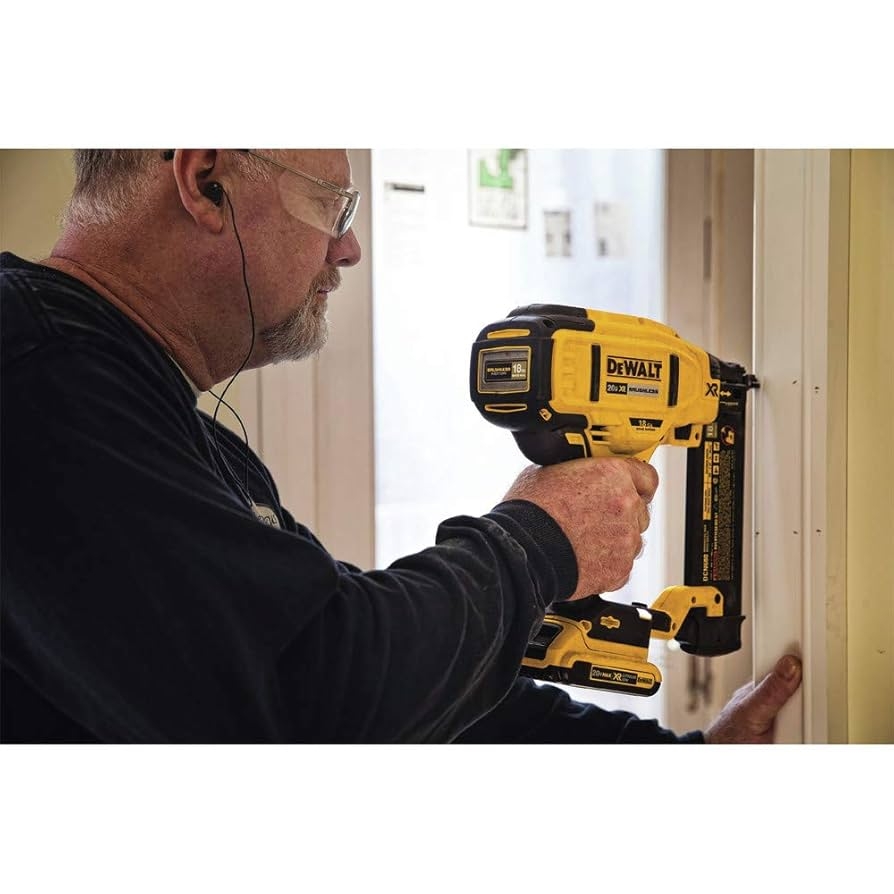 dewalt 20 volt brad nailer