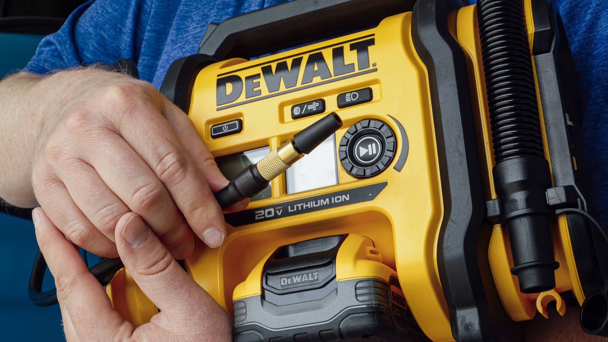 dewalt tire inflator with battery and charger