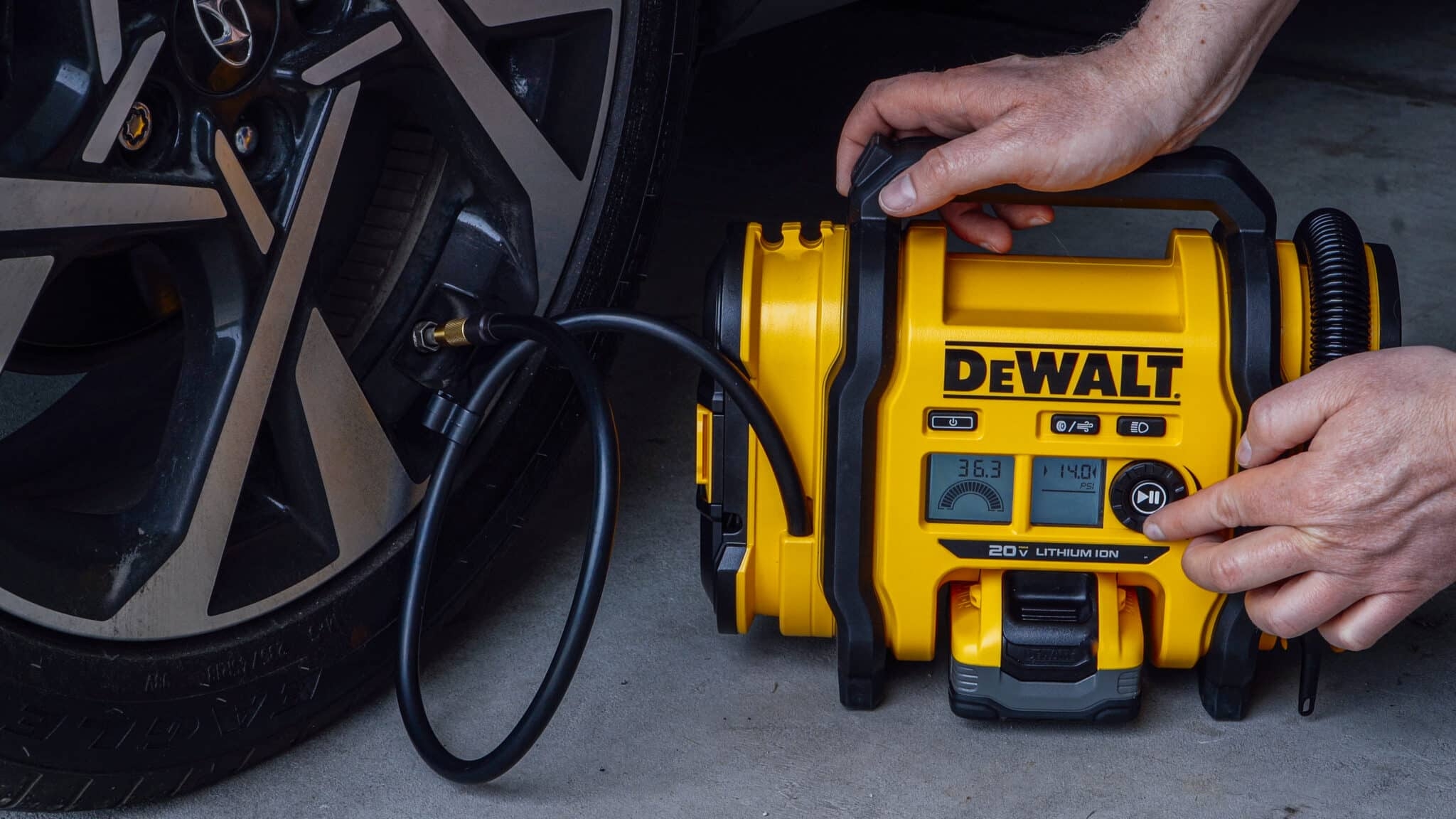 dewalt portable tire inflator