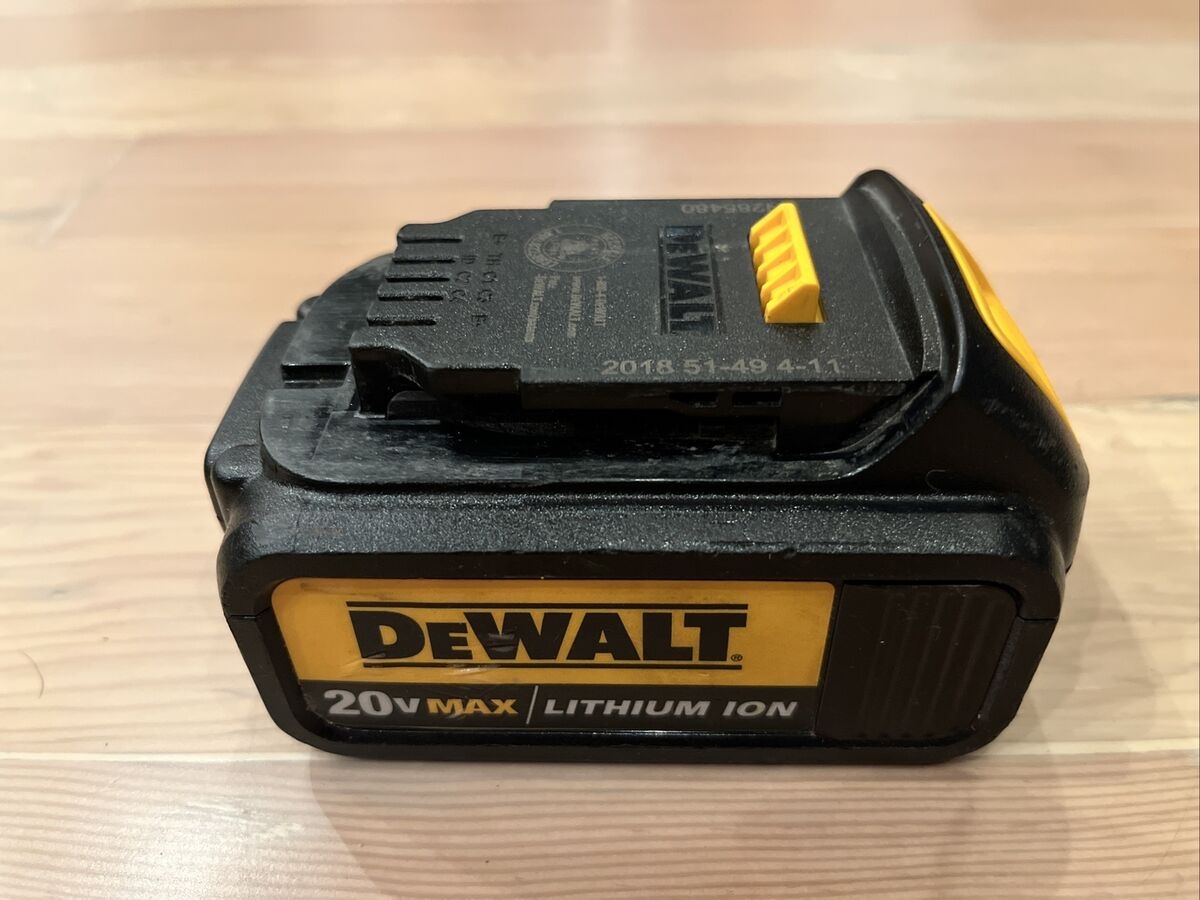 DEWALT 20V MAX Premium Lithium Ion 3 0Ah Battery Pack