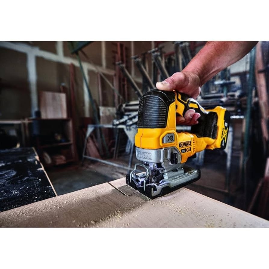 DEWALT 20V MAX XR Jig Saw 3 200 Blade Speed Cordless Brushless Motor LED Light Bare Tool Only DCS334B Amazon