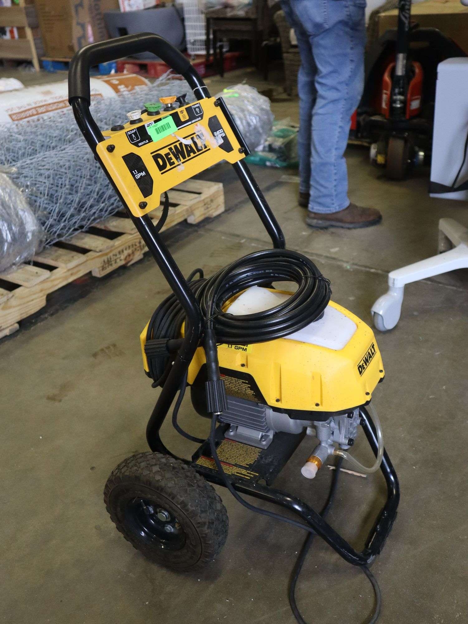 Dewalt 2400 PSI Electric Pressure Washer Has Been Used Matthews Auctioneers