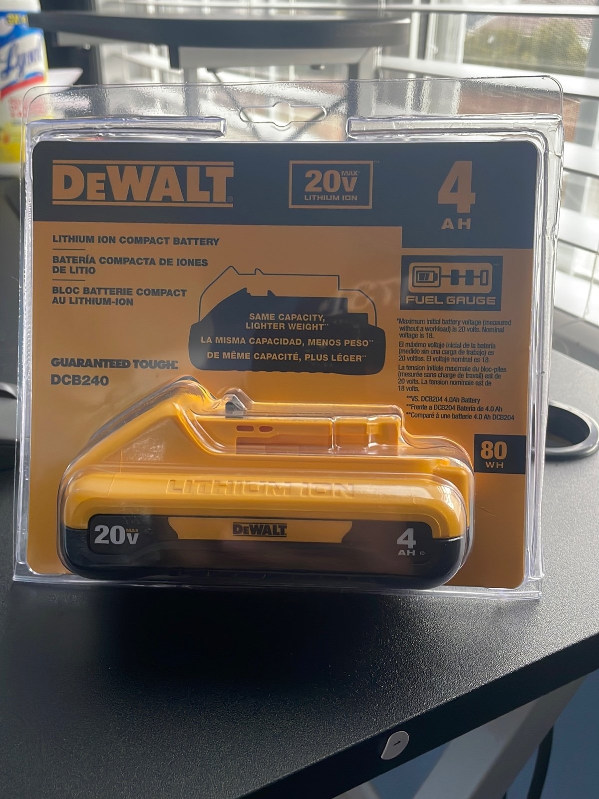 DeWALT 4 Ah Lithium Ion Compact Battery Tools U0026 Equipment