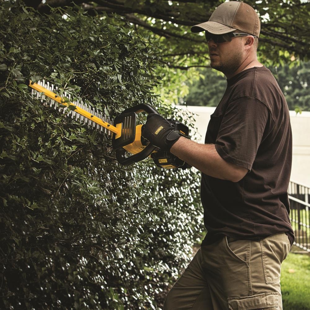 dewalt battery operated hedge trimmer