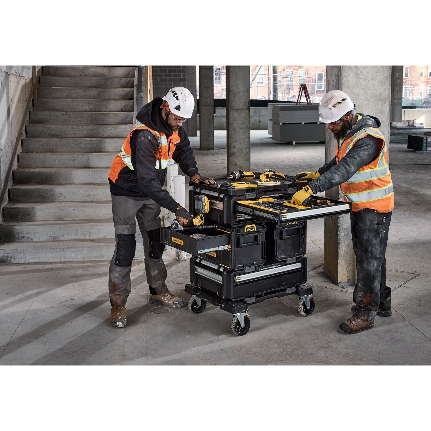 DEWALT Announces TOUGHSYSTEM 2 0 DXL Storage Lineup The Industry s First 30 In Modular Workstation System Designed For Optimal Productivity Sep 4 2024