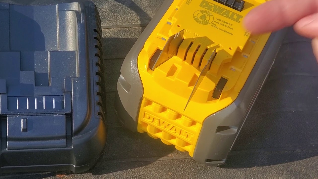 Dewalt Battery Won t Charge Charger Has No Lights Simple Fix YouTube
