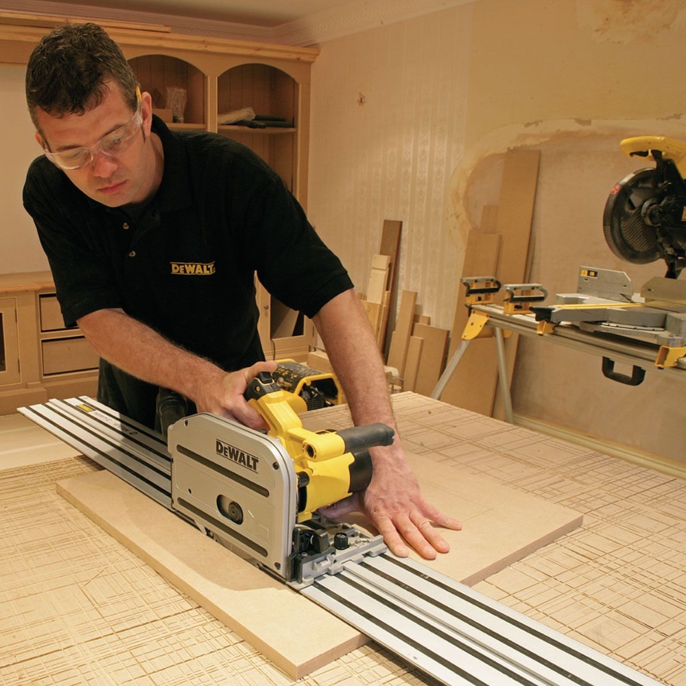 dewalt circular saw with guide