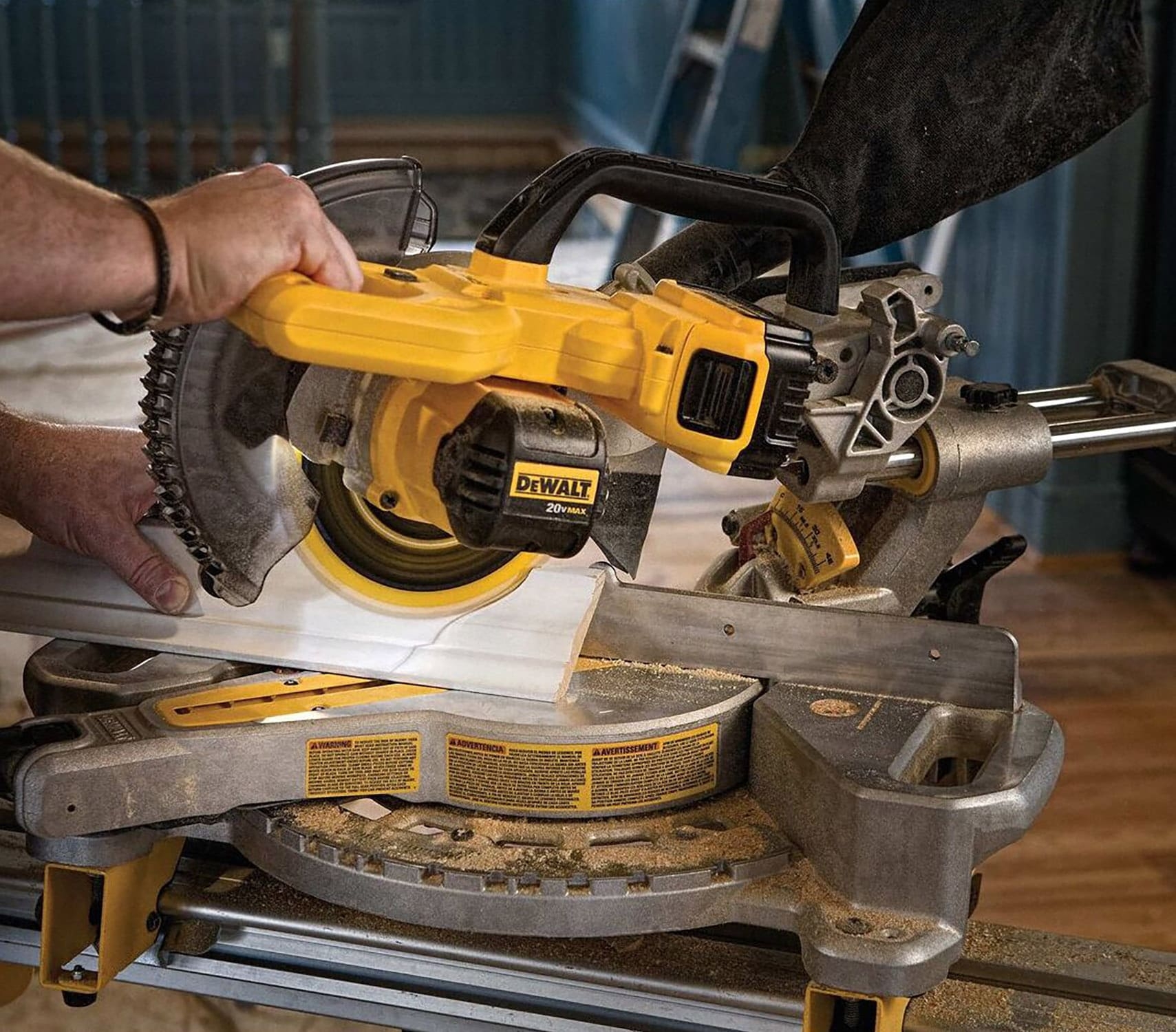 dewalt cordless chop saw