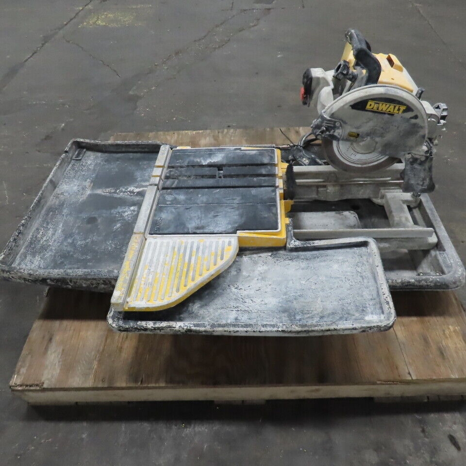 DeWalt D24000 10