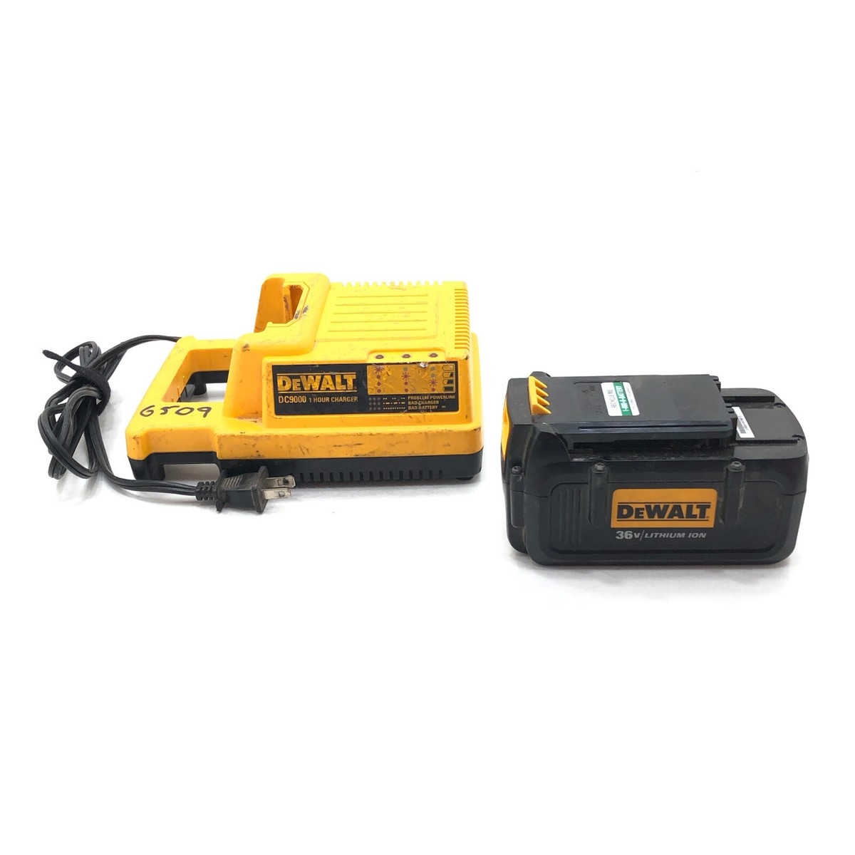 Dewalt DCB361 36V Rechargable Battery Pack U0026 DC9000 28V 36V Battery Charger