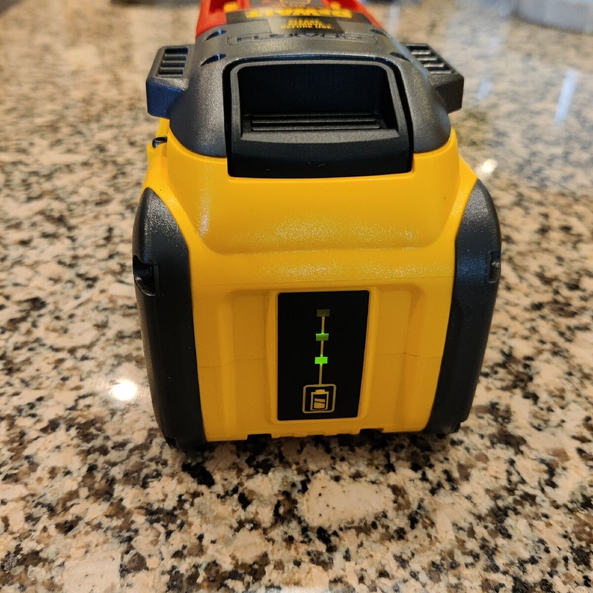 dewalt 15 amp hour battery