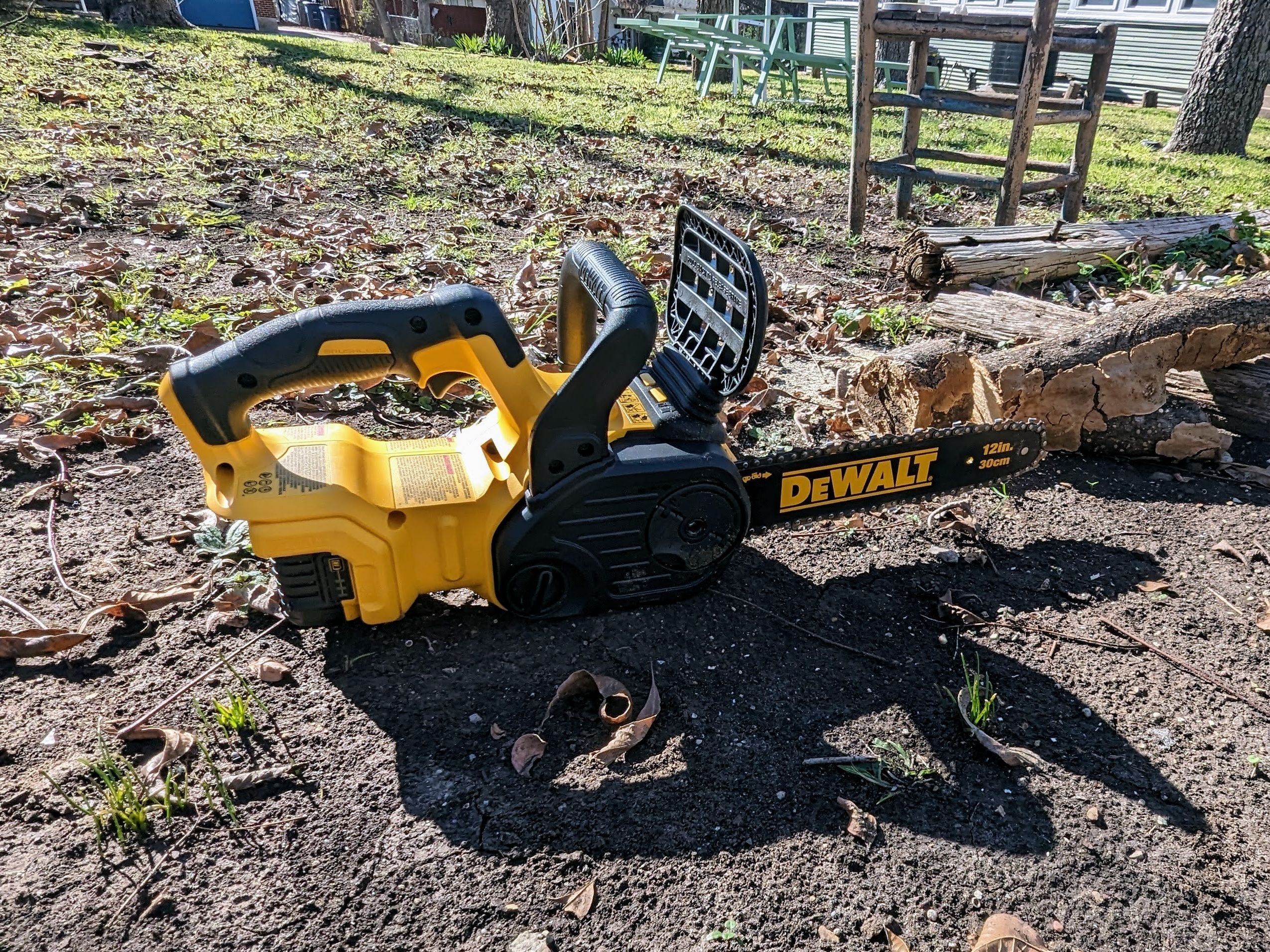 DeWalt DCCS620P1 20V MAX 12in Brushless Cordless Battery Powered Chainsaw Review Top Ten Reviews