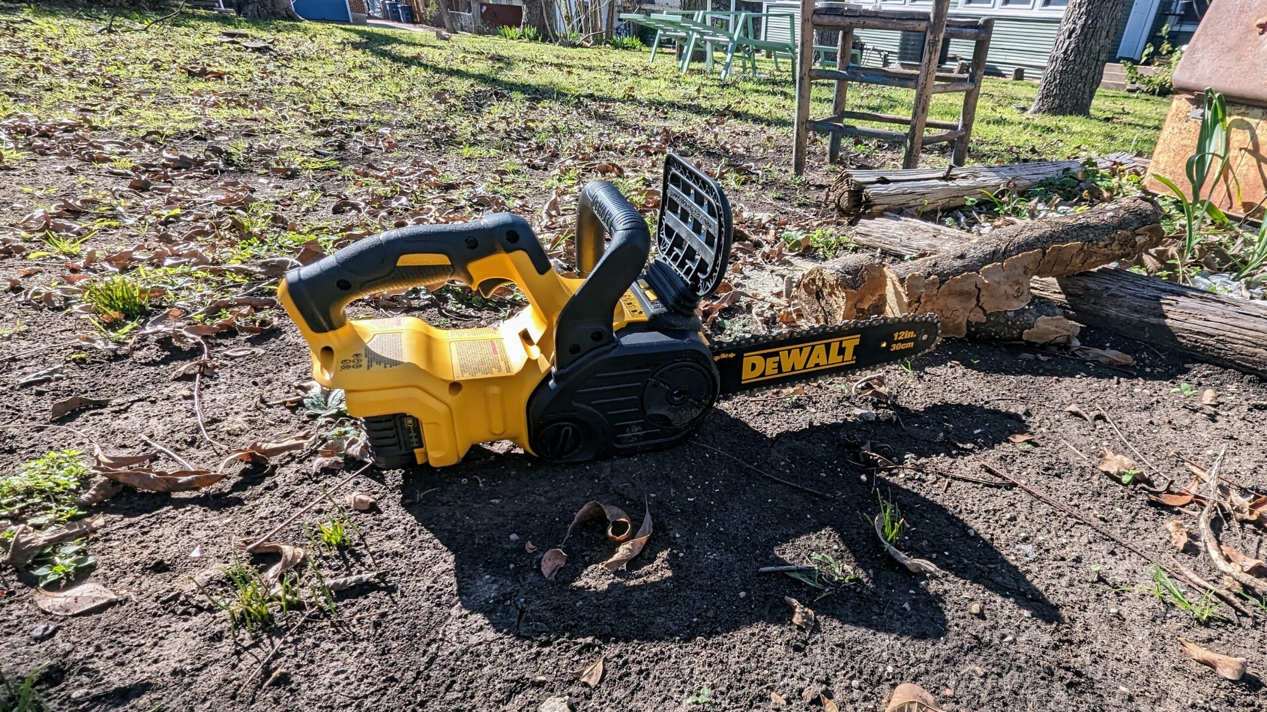 DeWalt DCCS620P1 20V MAX 12in Brushless Cordless Battery Powered Chainsaw Review Top Ten Reviews