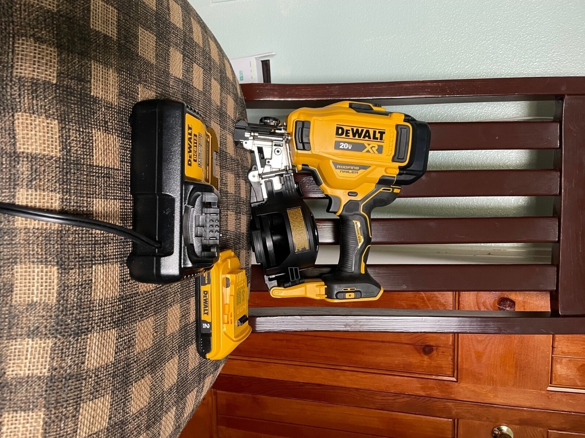 dewalt 20v roofing nailer