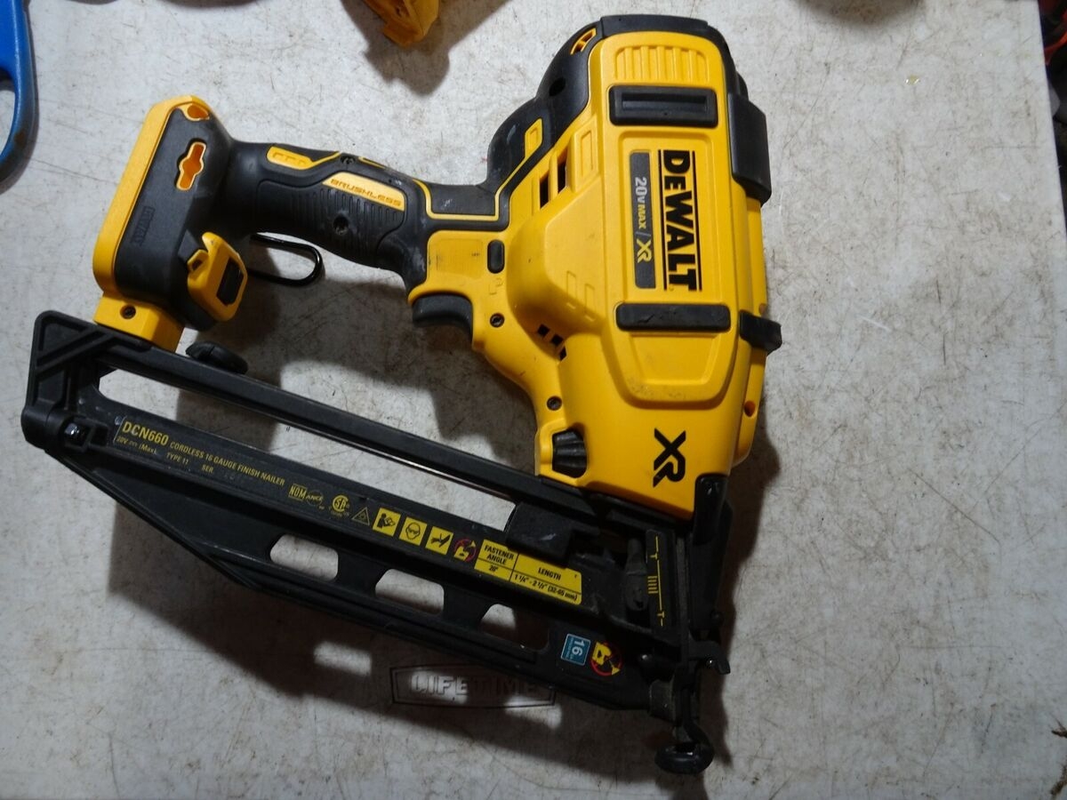 DEWALT DCN660 20 Volt Max 16 Gauge Cordless Angled Finish Nailer