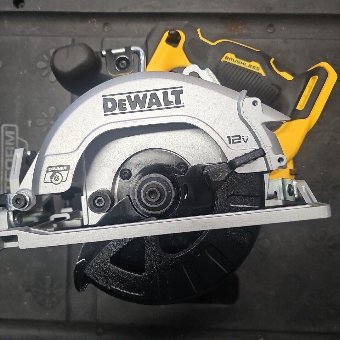 Dewalt DCS512 12V Brushless Xtreme Sub Compact 5 3 8