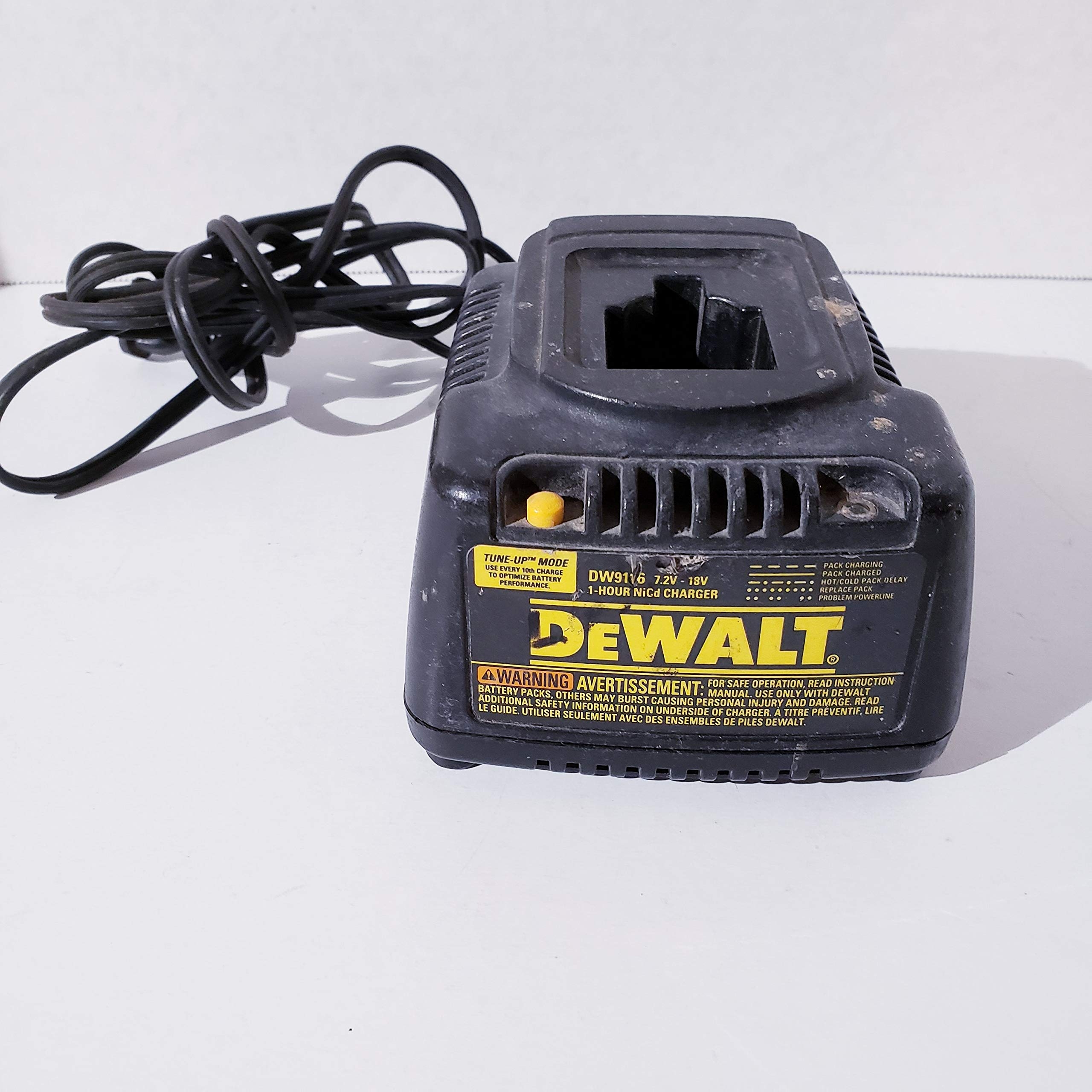 DEWALT DW9116 7 2 Volt To 18 Volt Pod Style 1 Hour Battery Charger 