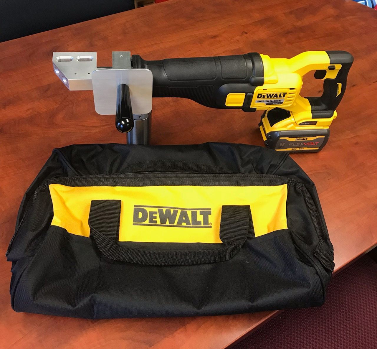 dewalt flexvolt reciprocating saw