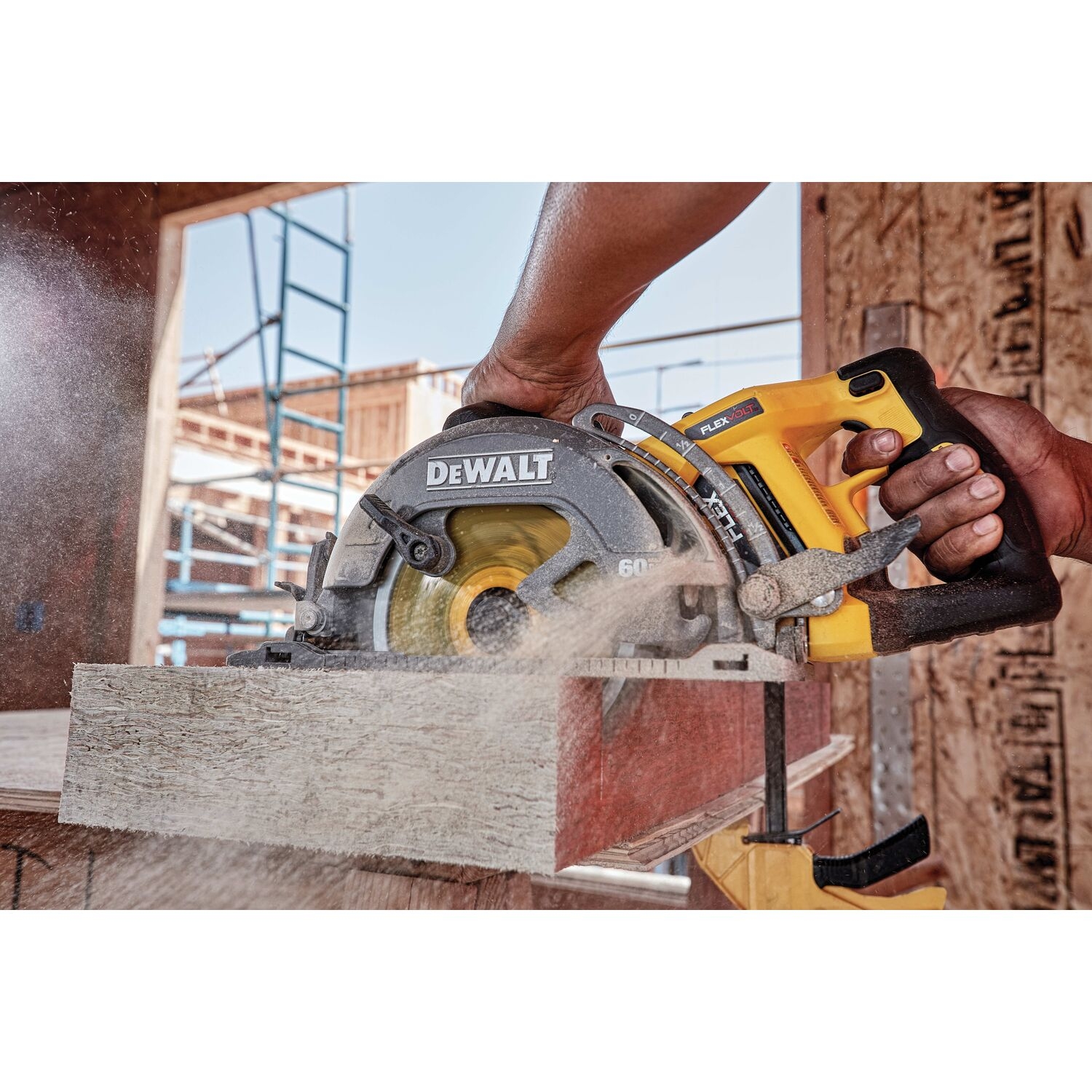 dewalt worm drive circular saw