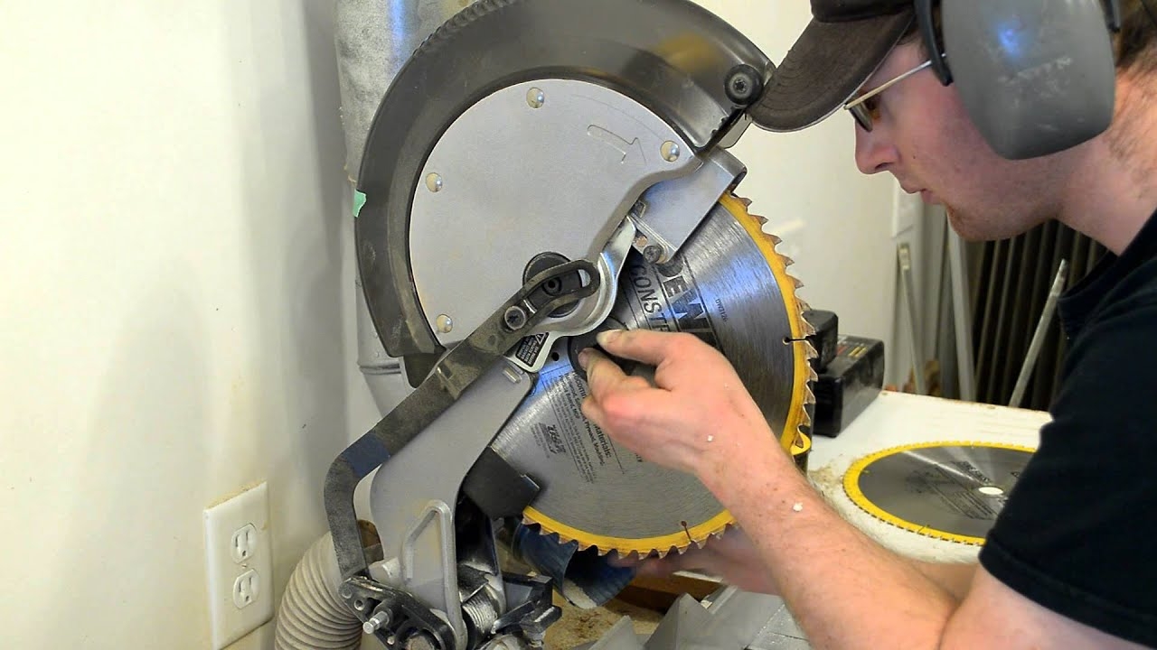 dewalt chop saw blade change