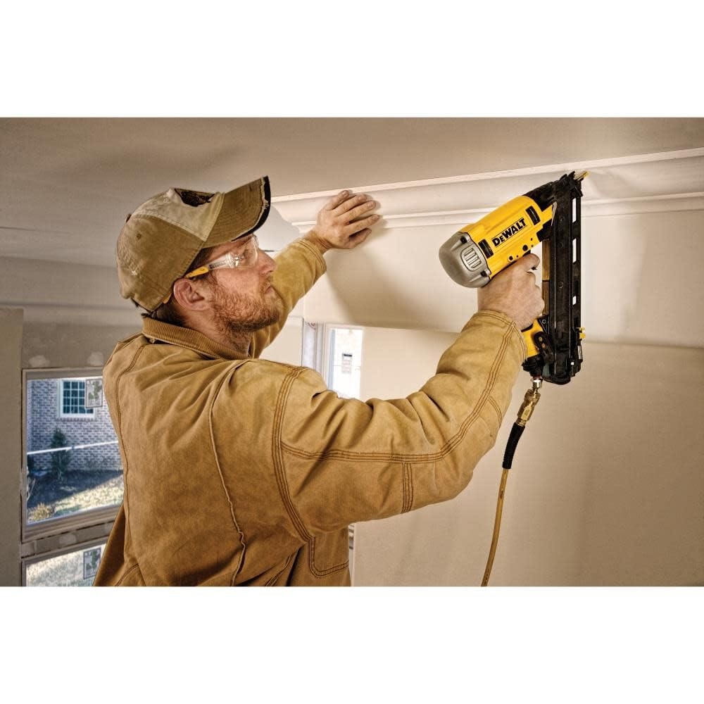 DEWALT Pneumatic Finish Nailer 15 Gauge 1 4 In Corded 