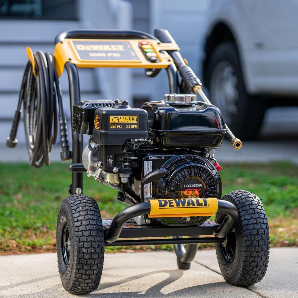 DEWALT Pressure Washer 3600 PSI 2 5 GPM Cold Water Honda Engine Adjustable Wand EBay