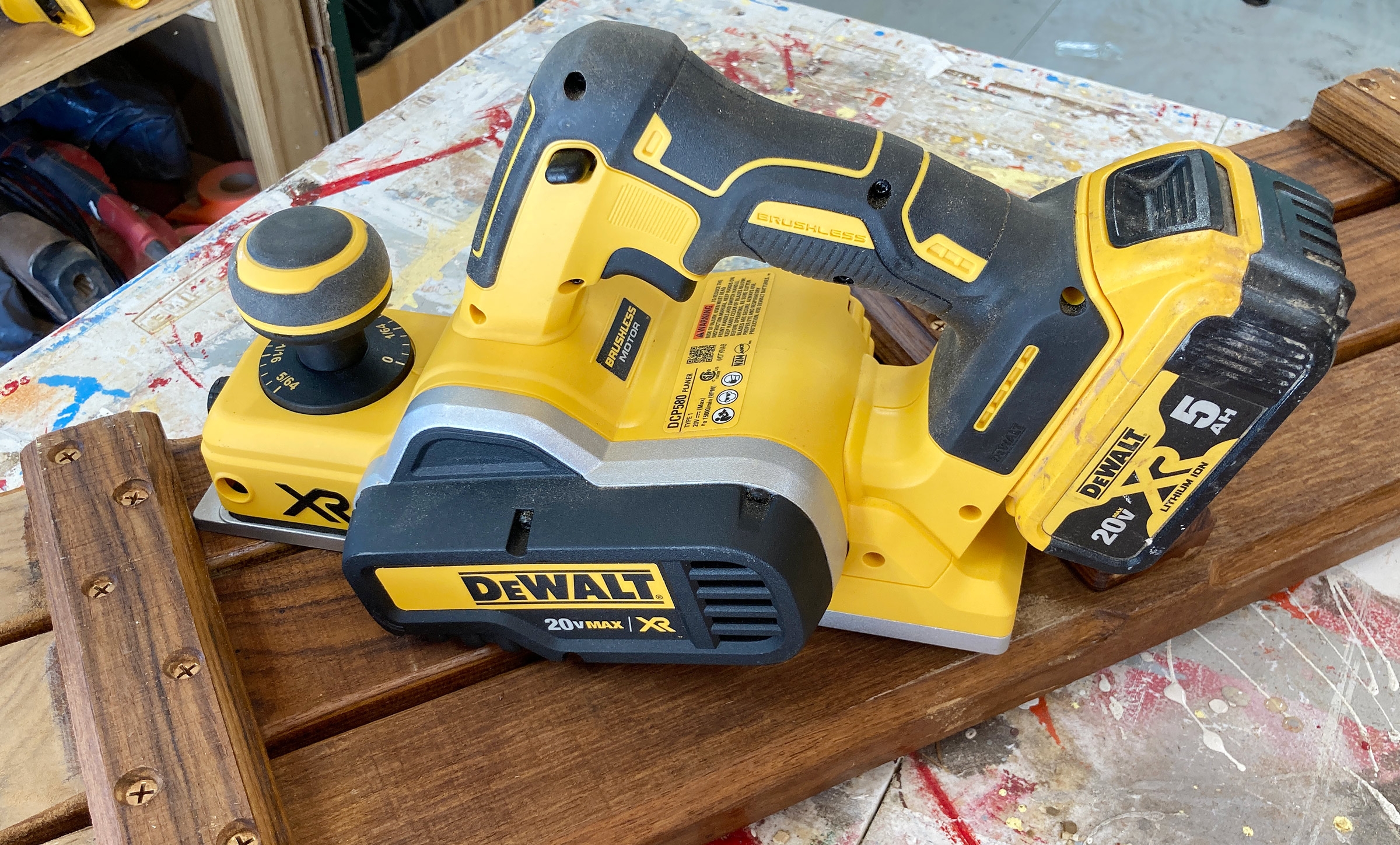 DeWalt s Cordless Power Planer Small Boats Magazine