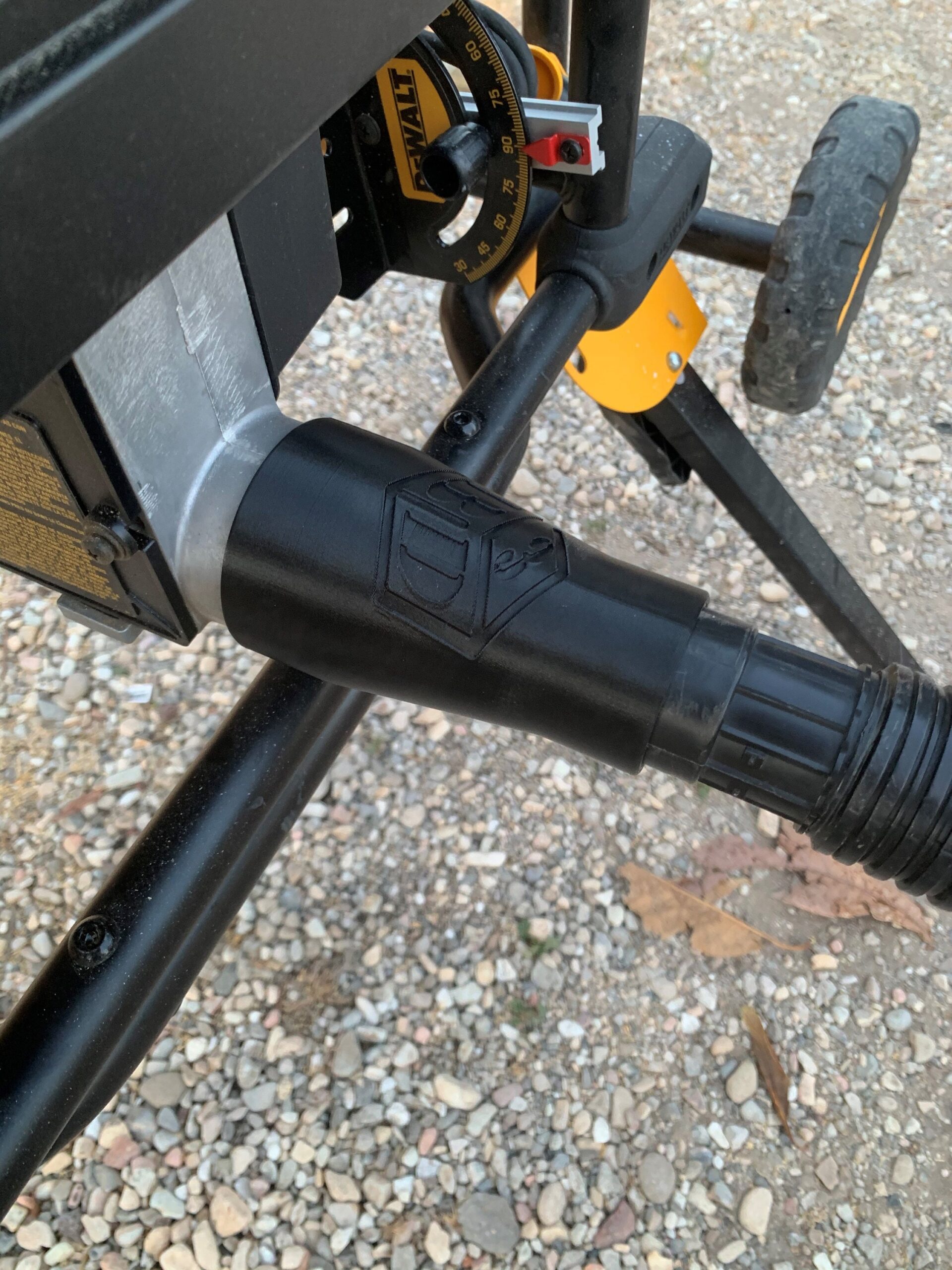dewalt table saw dust collection