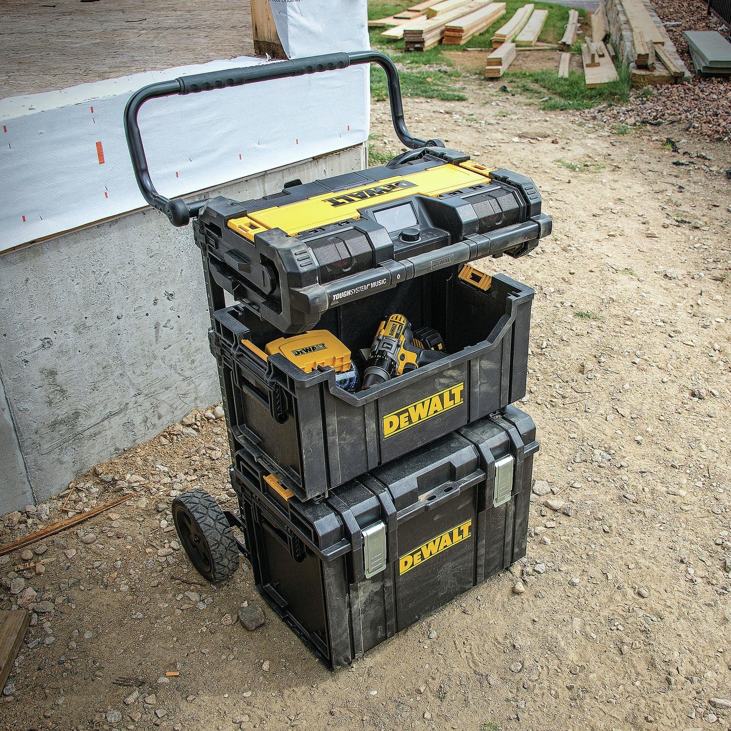 DeWalt ToughSystem 20 V Lithium Ion Worksite Radio And Charger 1 Pc