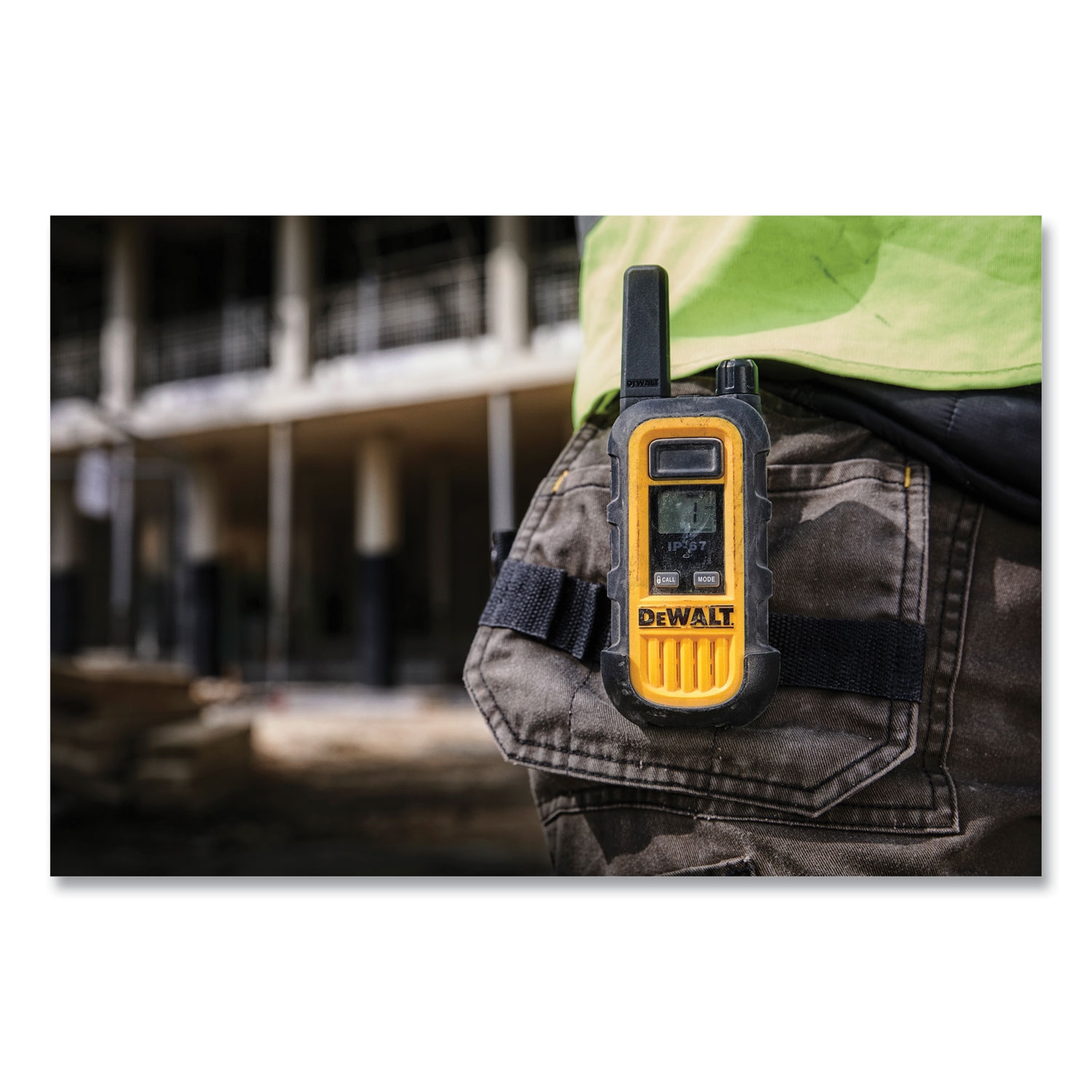DXFRS300 Heavy Duty Walkie Talkies 1 W 22 Channels Two Way 