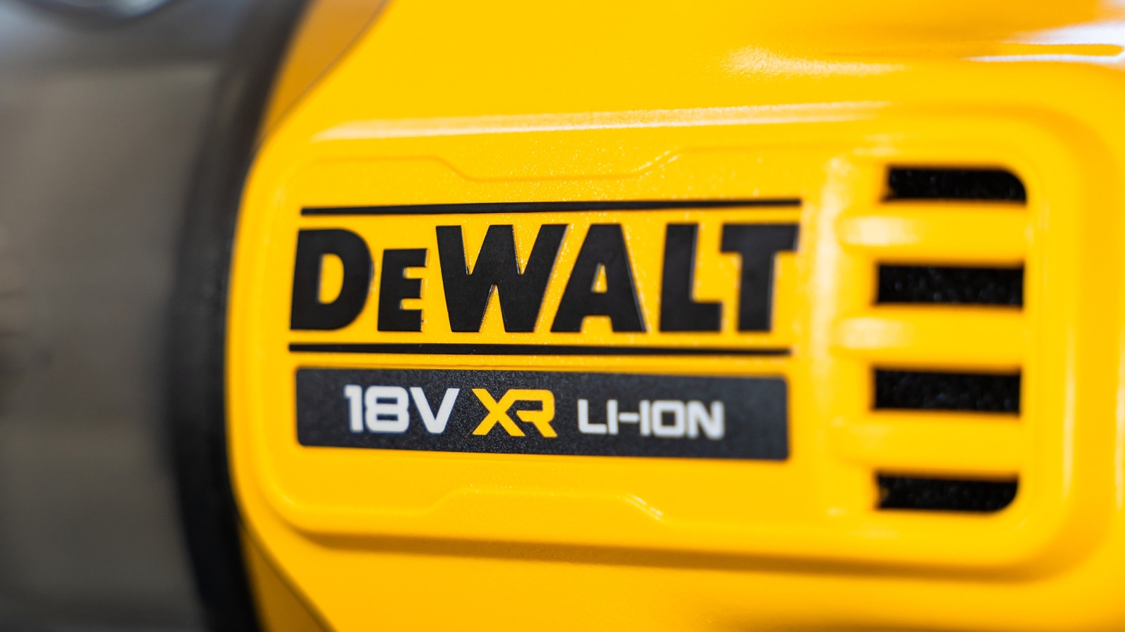 How Long Do DeWalt Tools Last Here s How Long The Warranty Is 