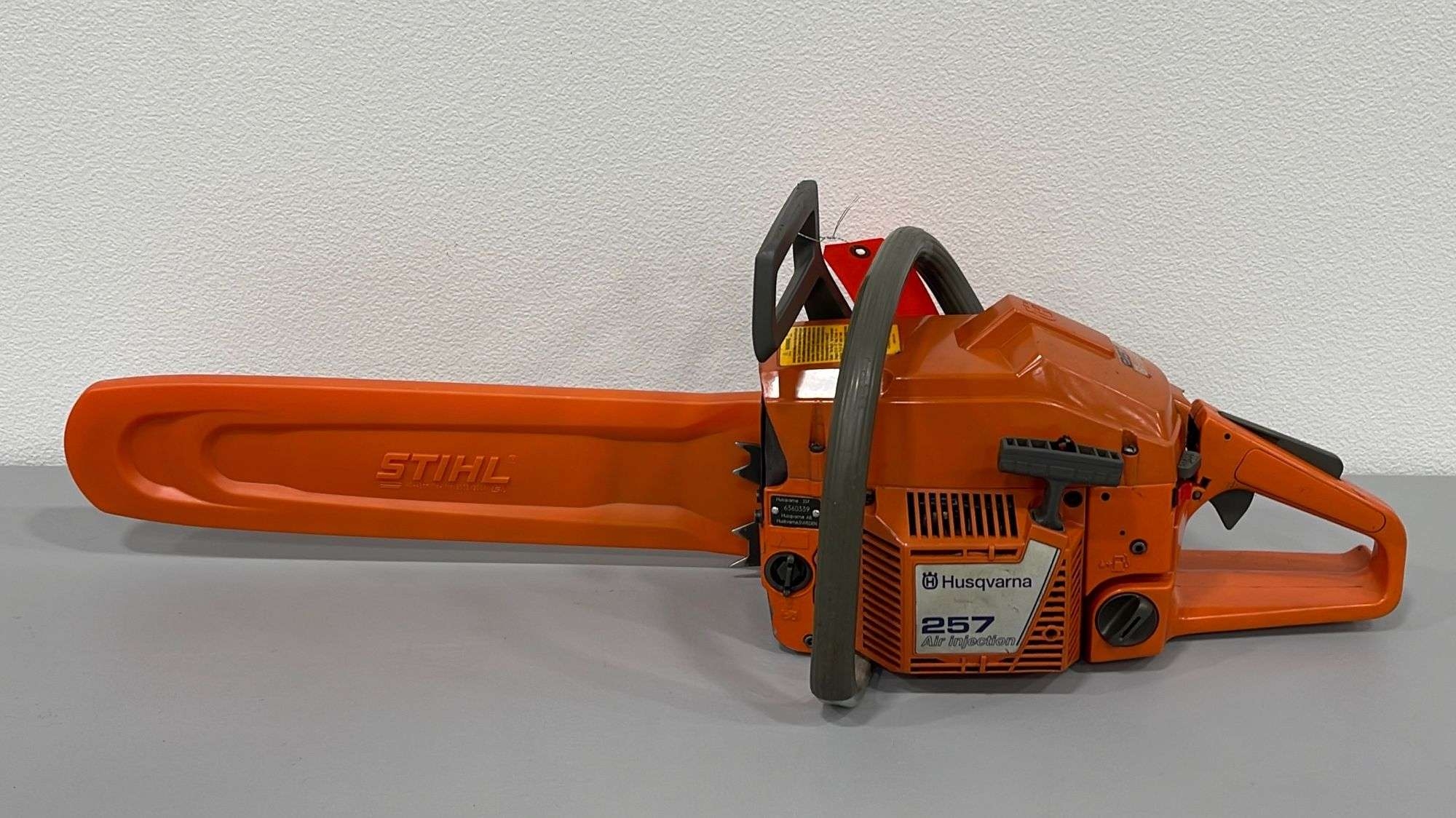 Husqvarna 257 Chainsaw Schneider Auctioneers LLC
