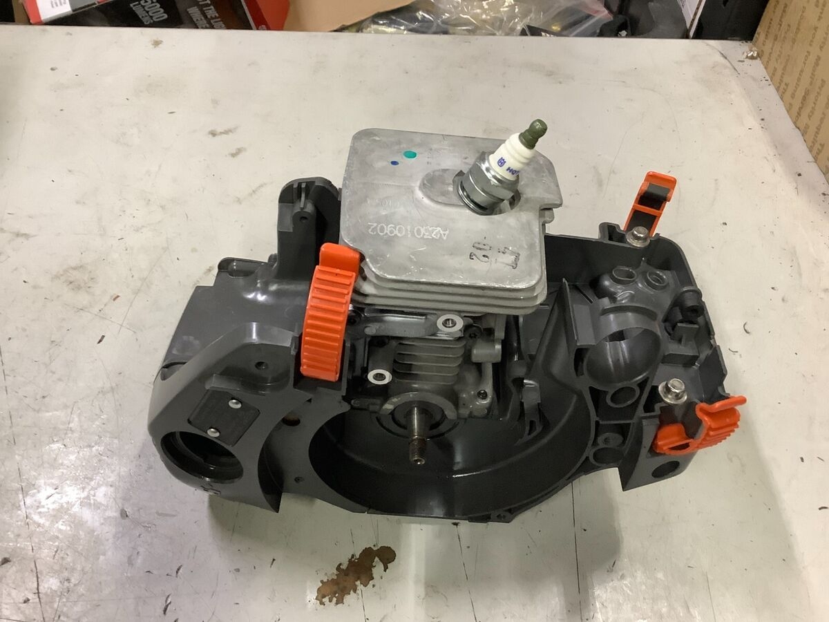 HUSQVARNA 440 OEM E SERIES X TORQ ENGINE CRANK CYLINDER PISTON CRADDLE EBay