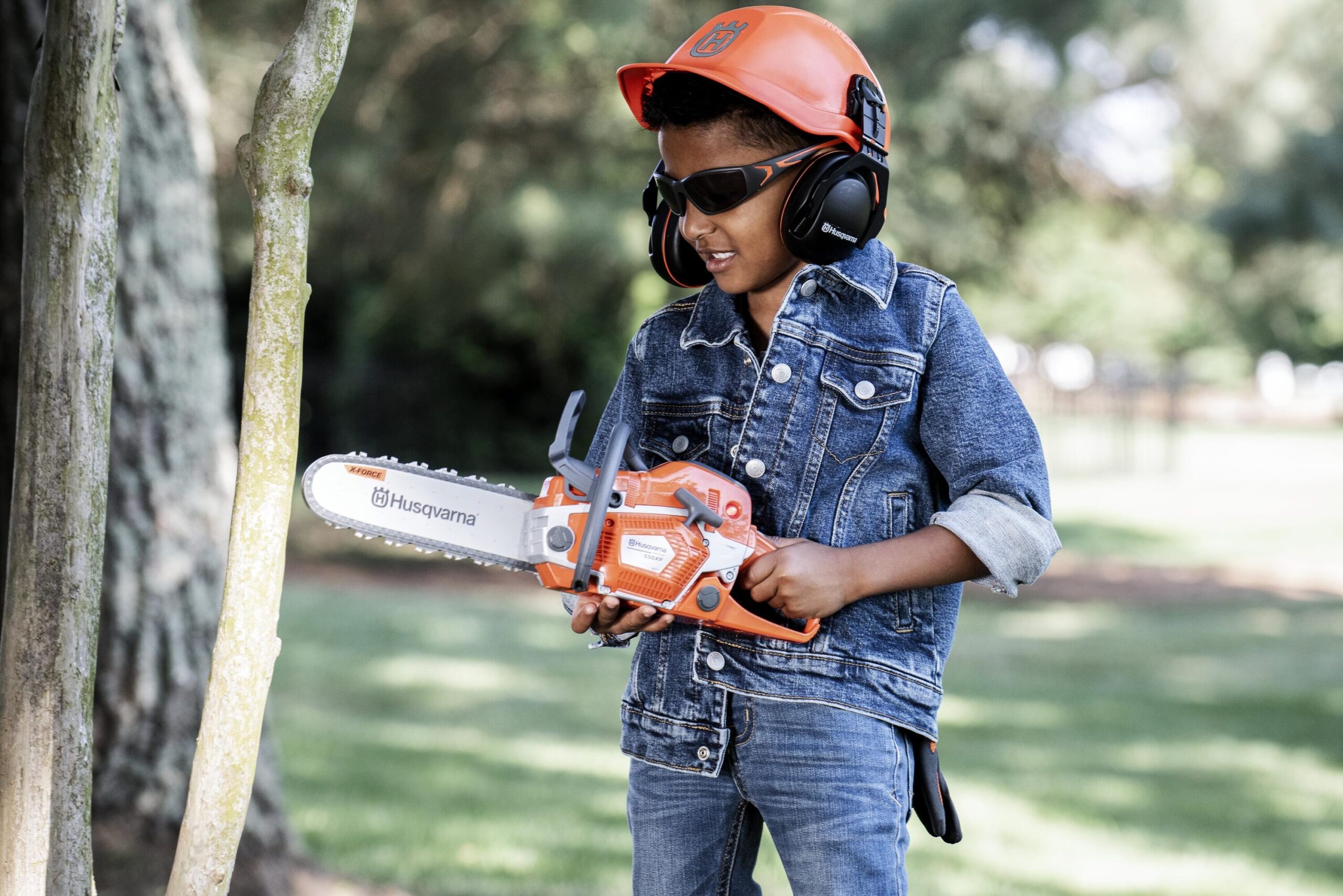 Husqvarna 550XP And PPE Kit Toy Chainsaw In The Kids Play Toys Department At Lowes