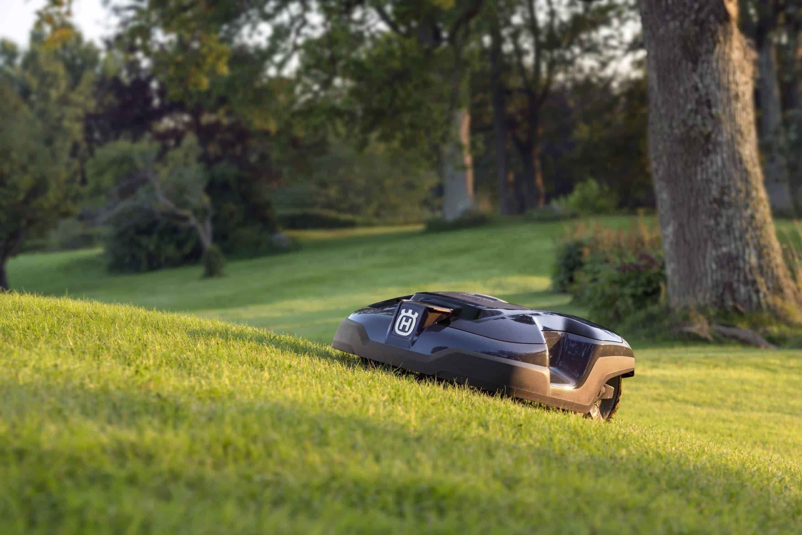 HUSQVARNA AUTOMOWER 305 Groundserv