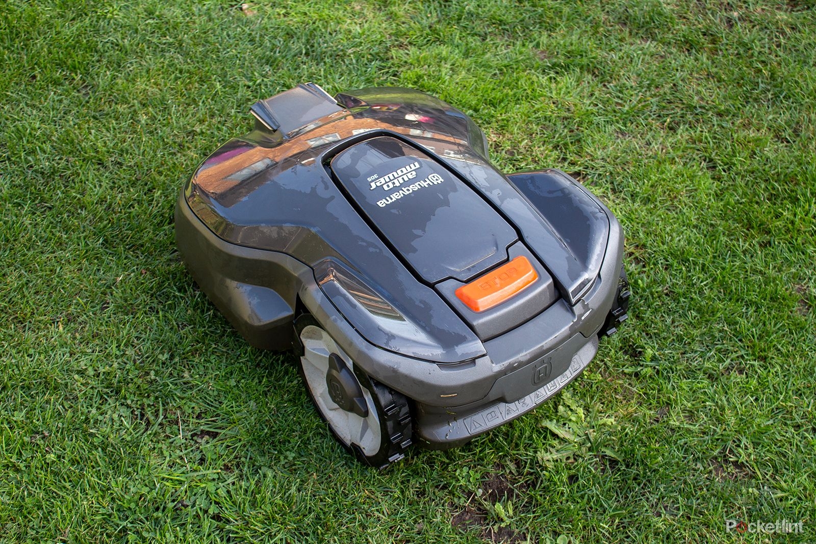 Husqvarna Automower 305 Review